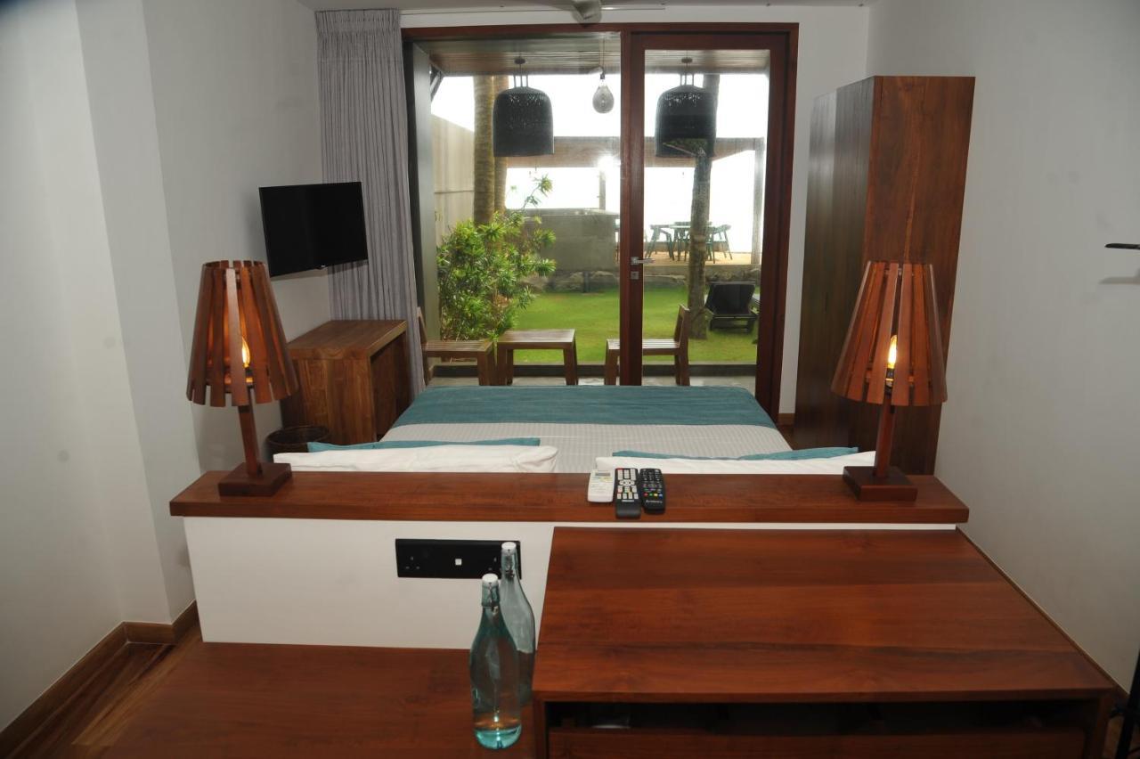 Bk Beach Boutique Hotel - 히카두와 외부 사진