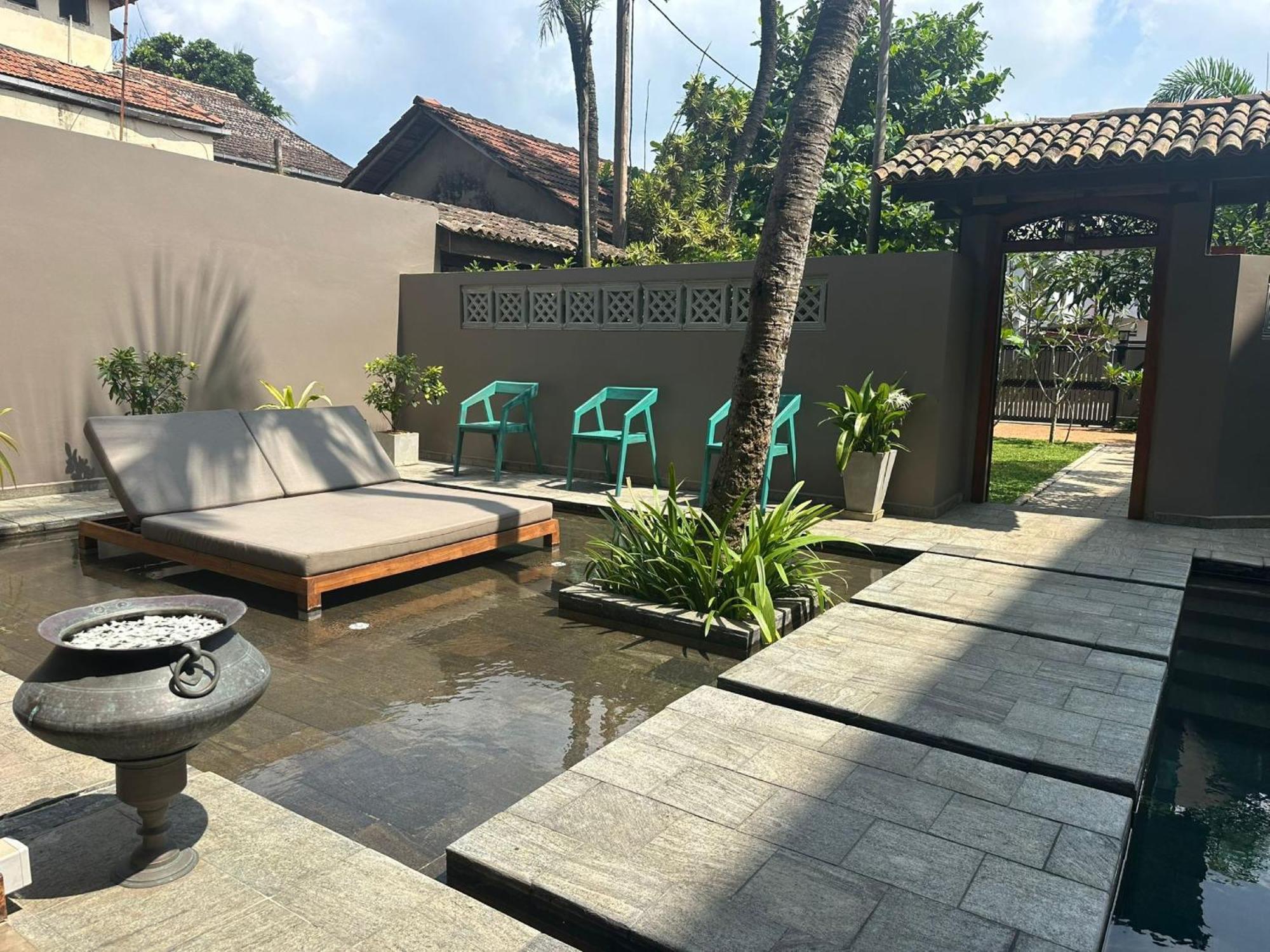 Bk Beach Boutique Hotel - 히카두와 외부 사진