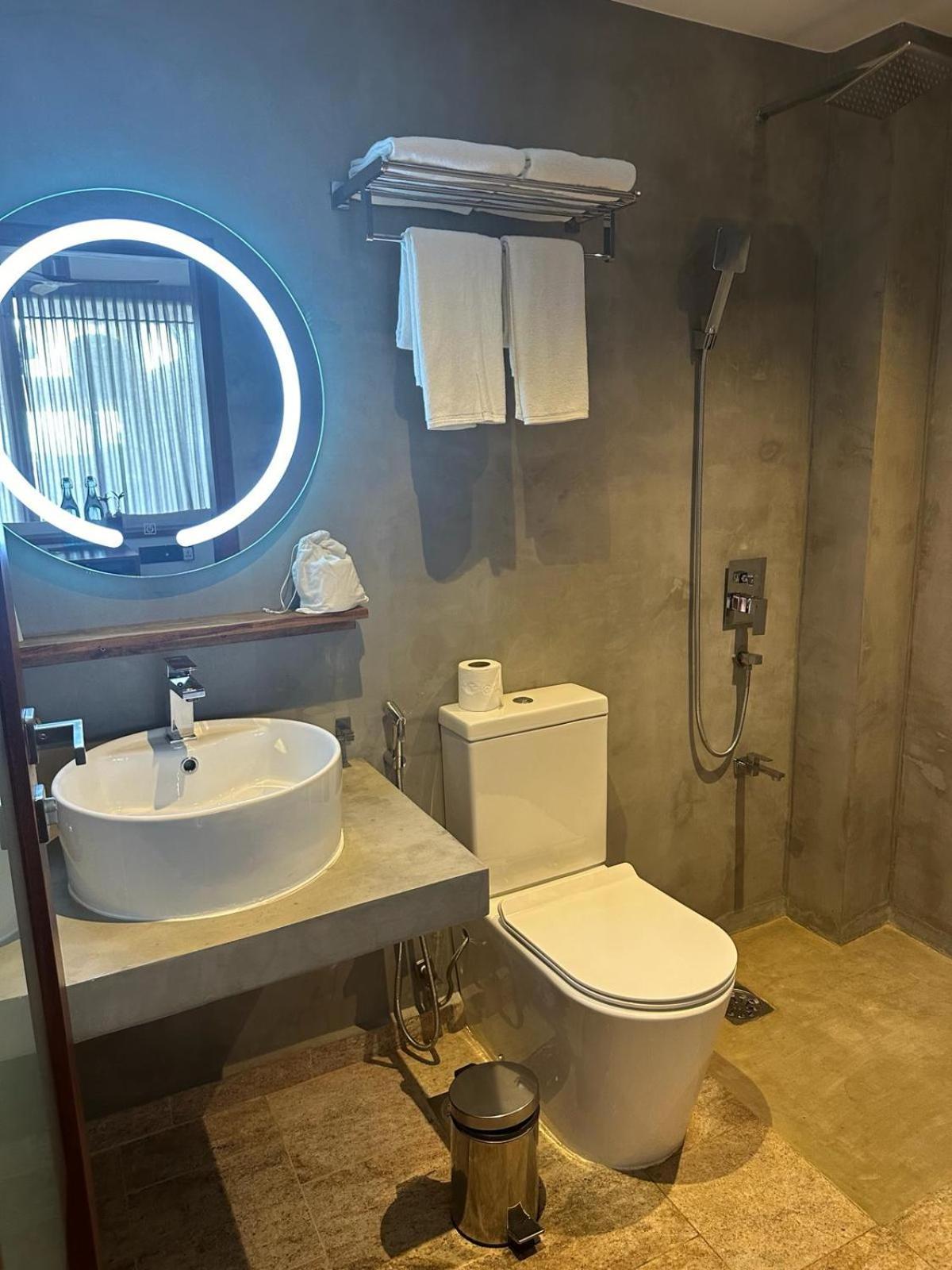 Bk Beach Boutique Hotel - 히카두와 외부 사진