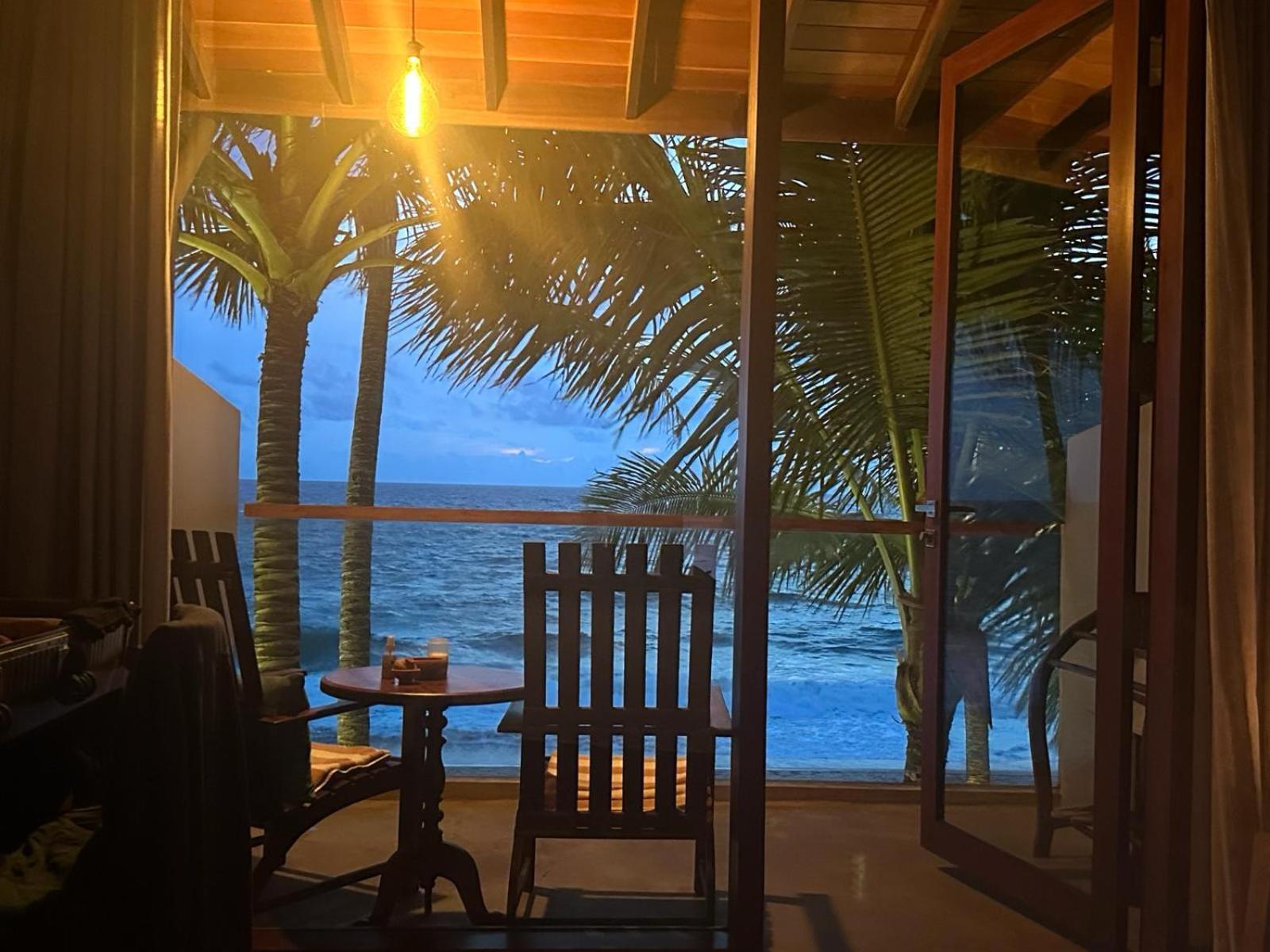 Bk Beach Boutique Hotel - 히카두와 외부 사진